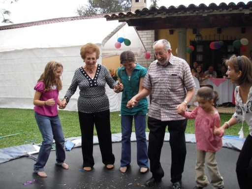 ser buenos abuelos, tipos de pobreza